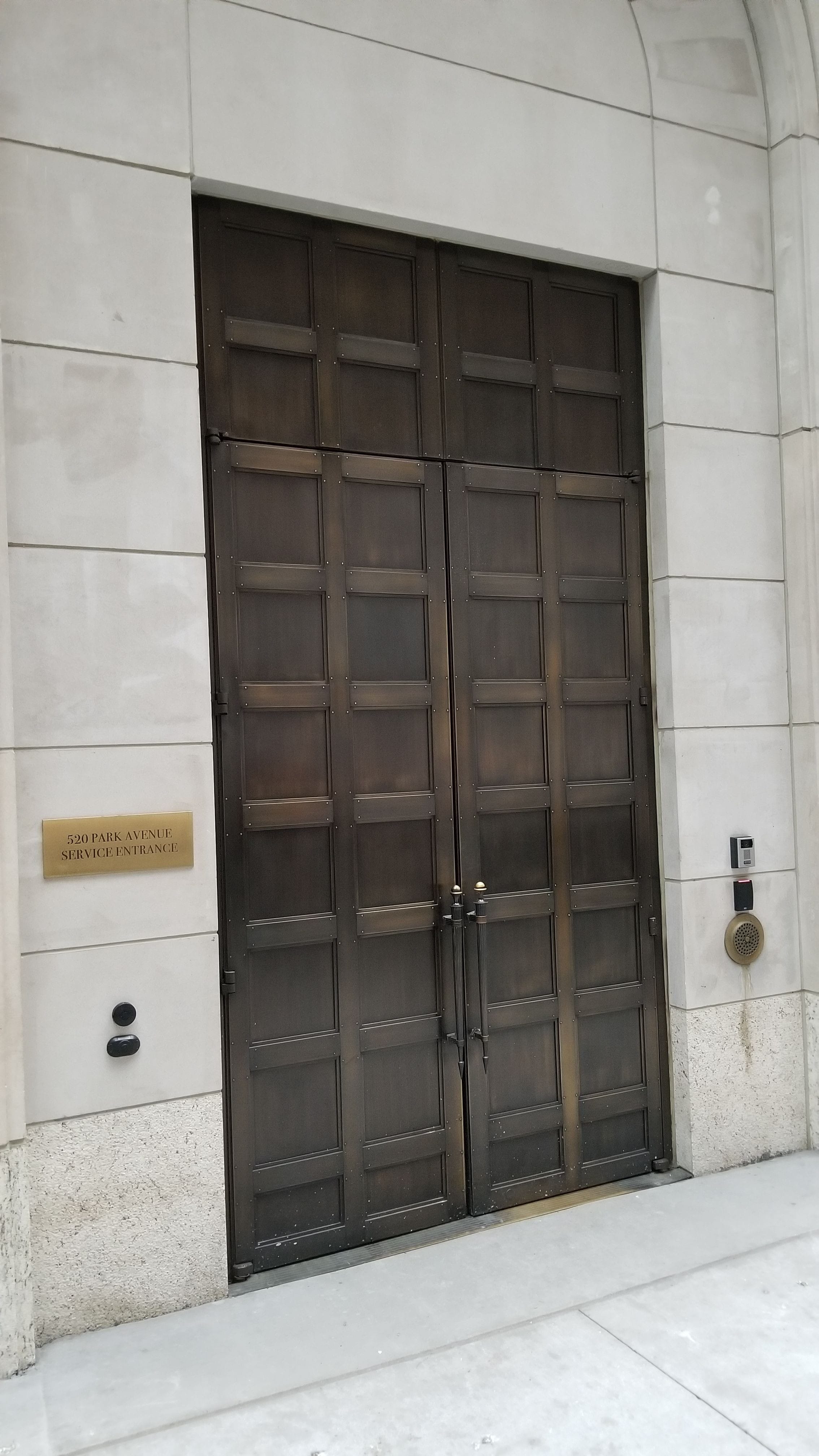 Commercial Door Installation & Repair